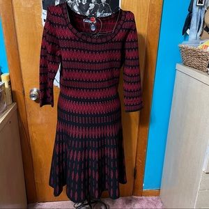 Danny and Nicole red & black dress rayon & polyester comfy size large
